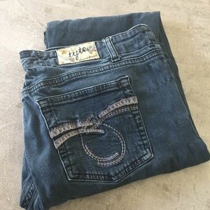 Tyte Jeans